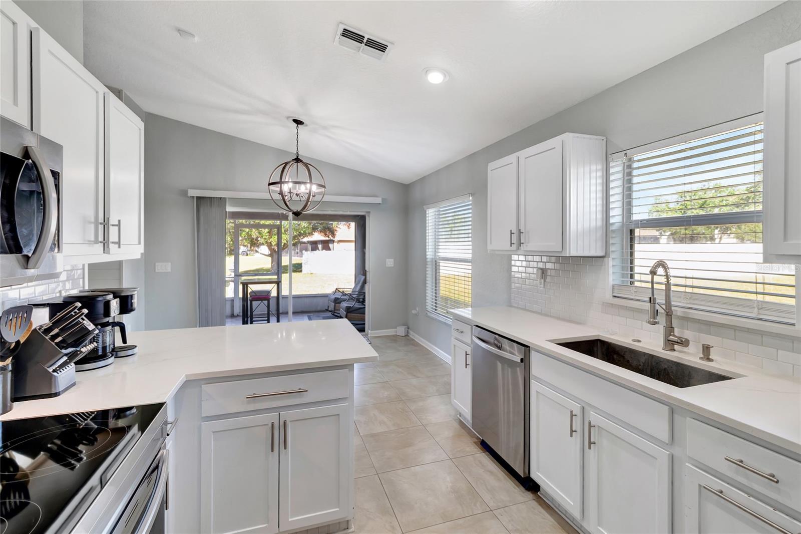 23905 Narrowleaf Court, FL
