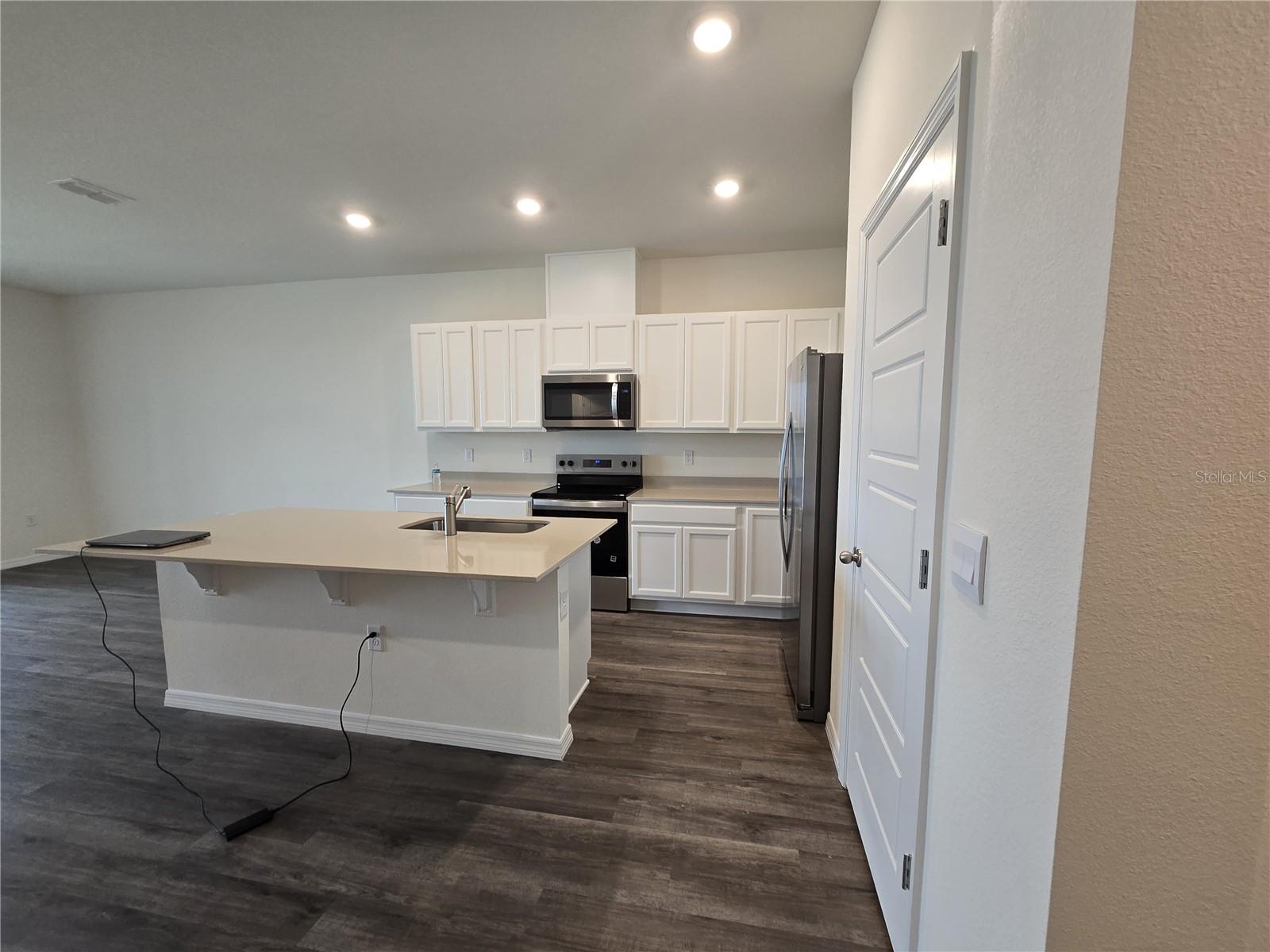 2088 Monteverde Avenue, FL