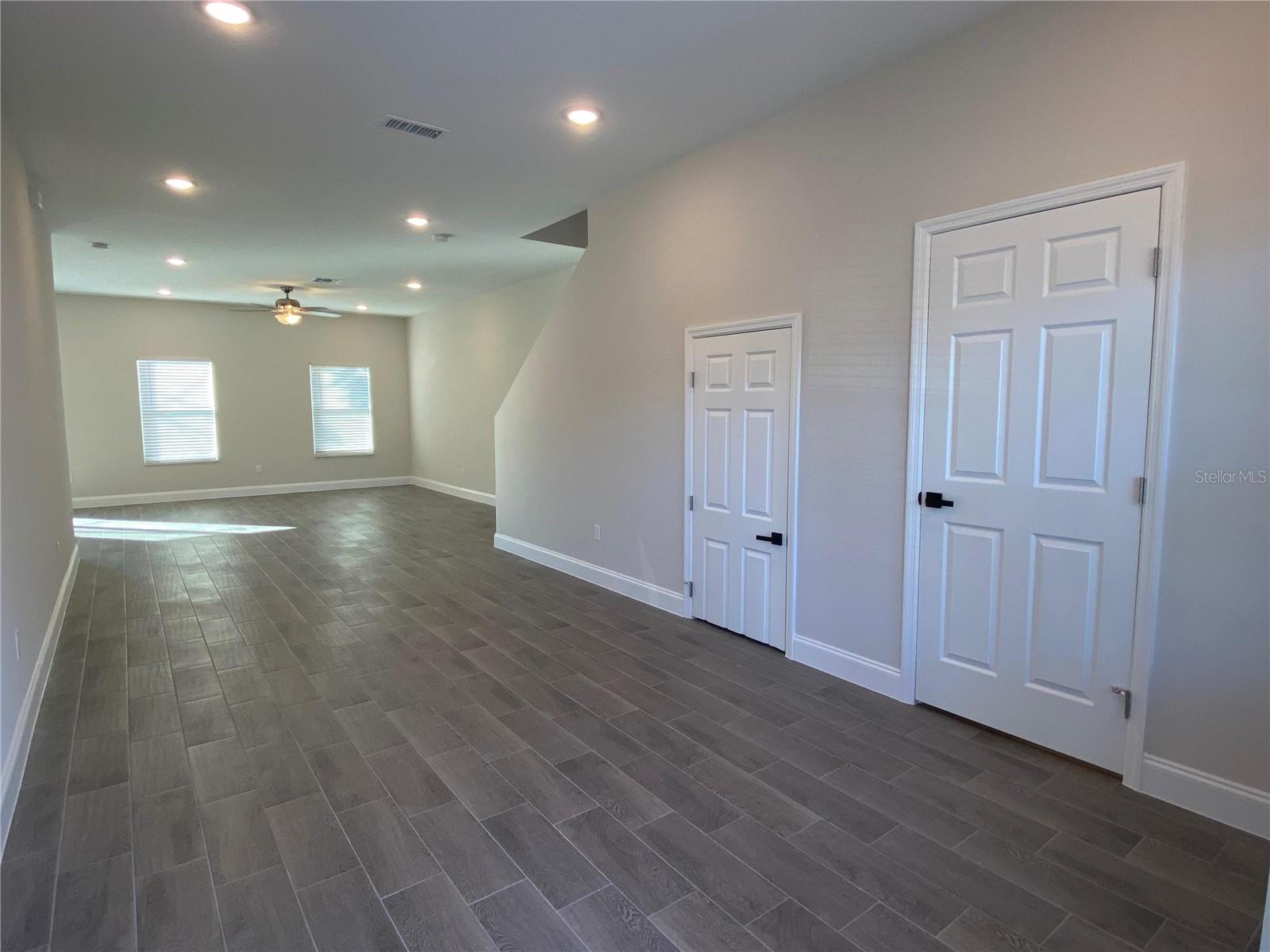 732 Lee Avenue, FL