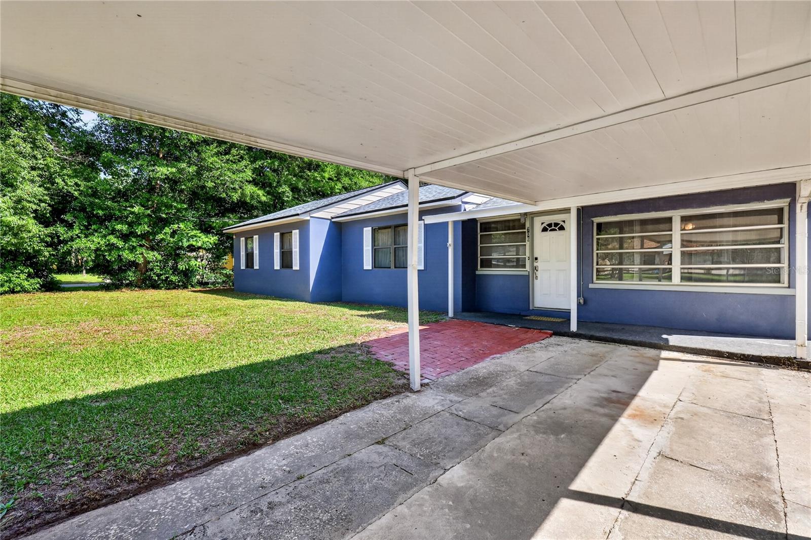 706 Mission Drive, FL