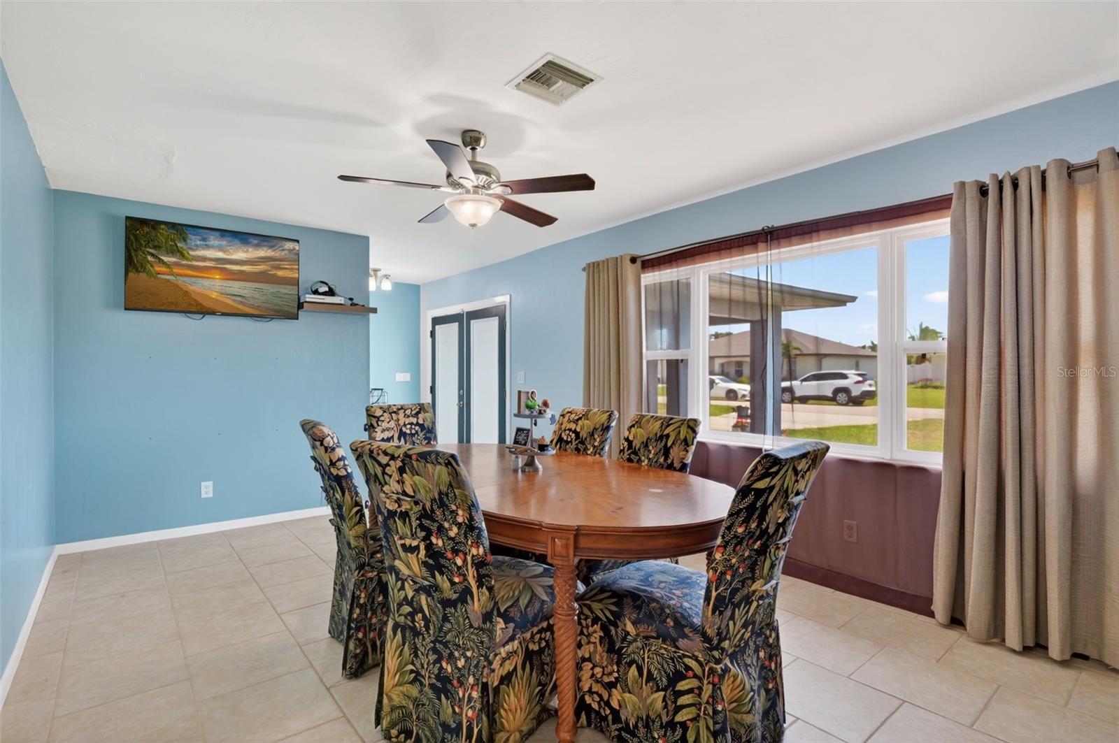1305 37th Terrace, FL