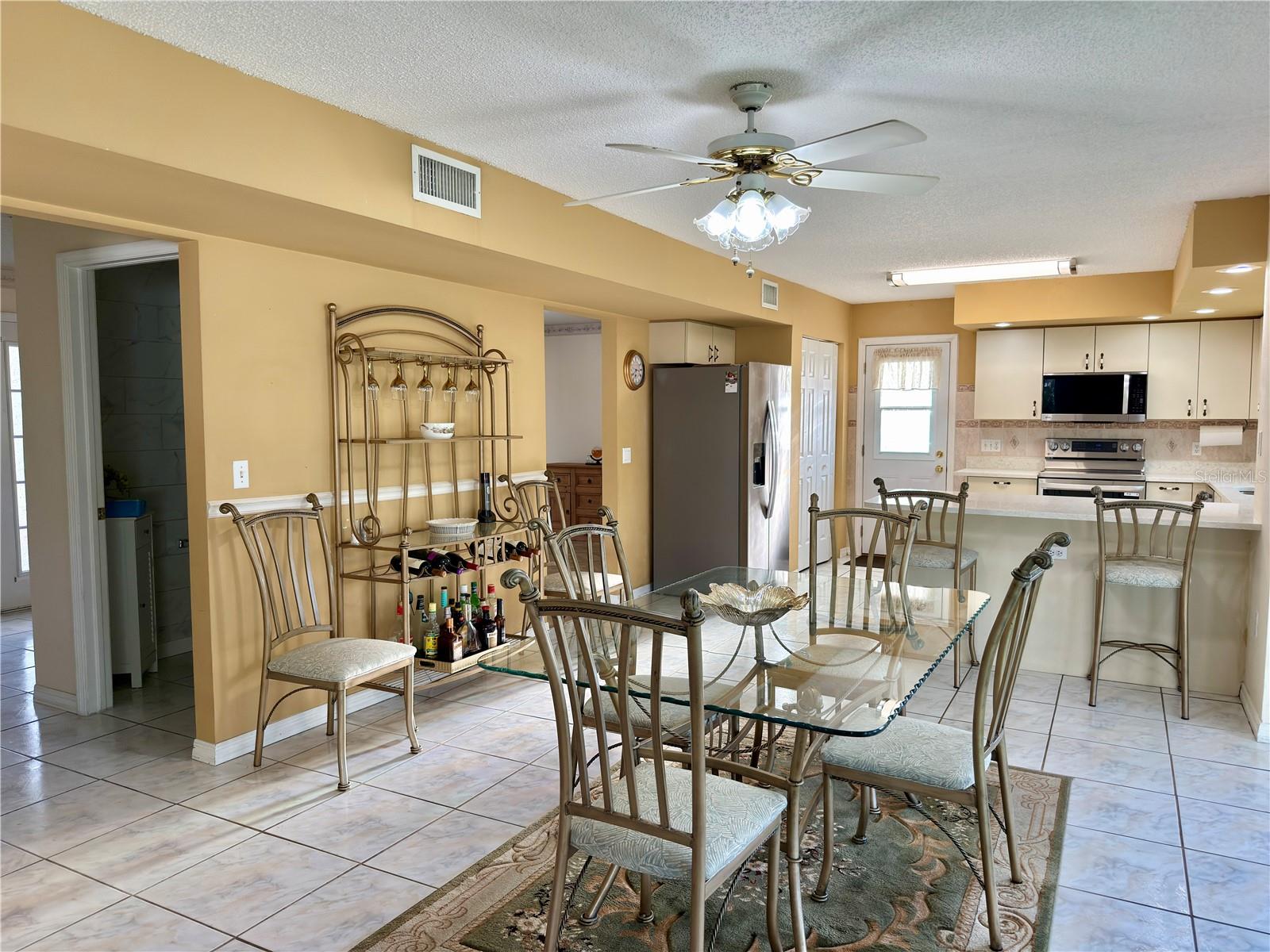 1702 Sunkissed Drive, FL