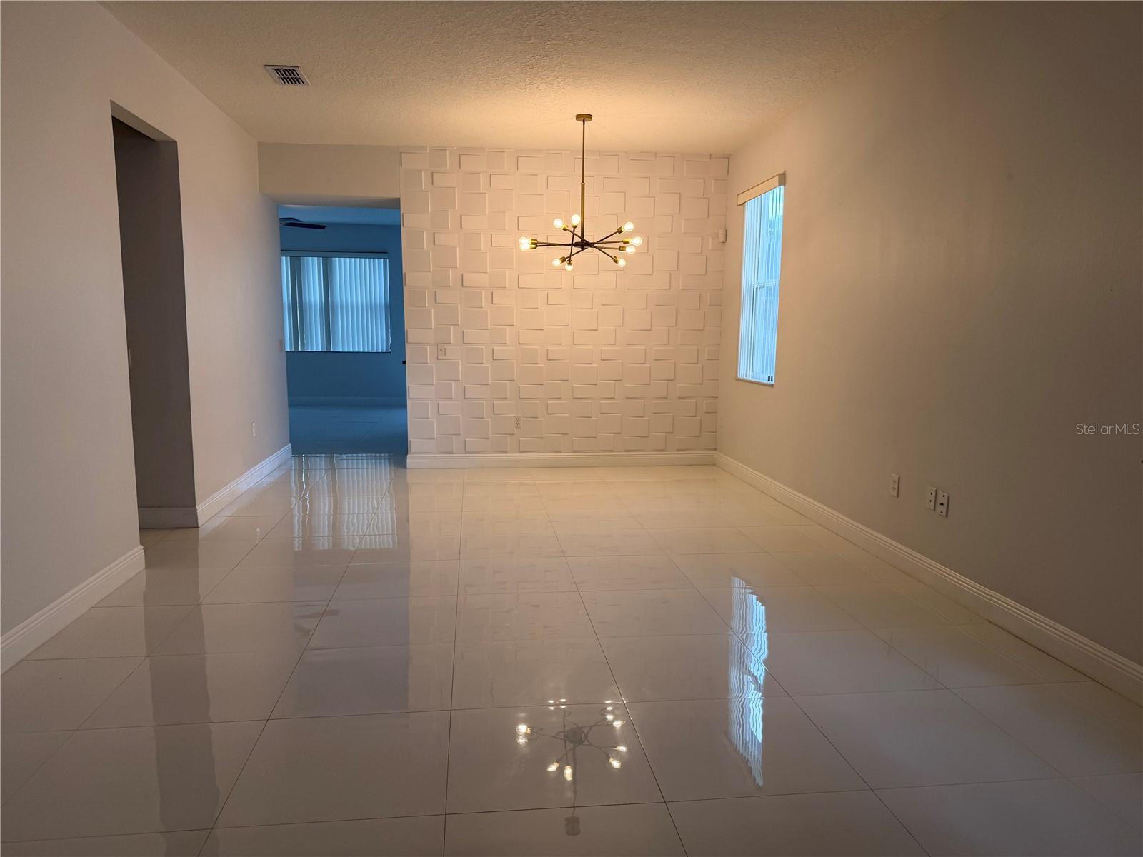 1112 Pine Ridge Drive, FL