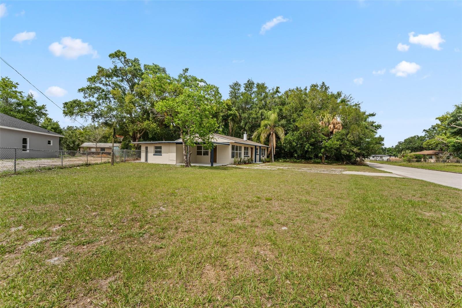 1218 Crescent Street, FL