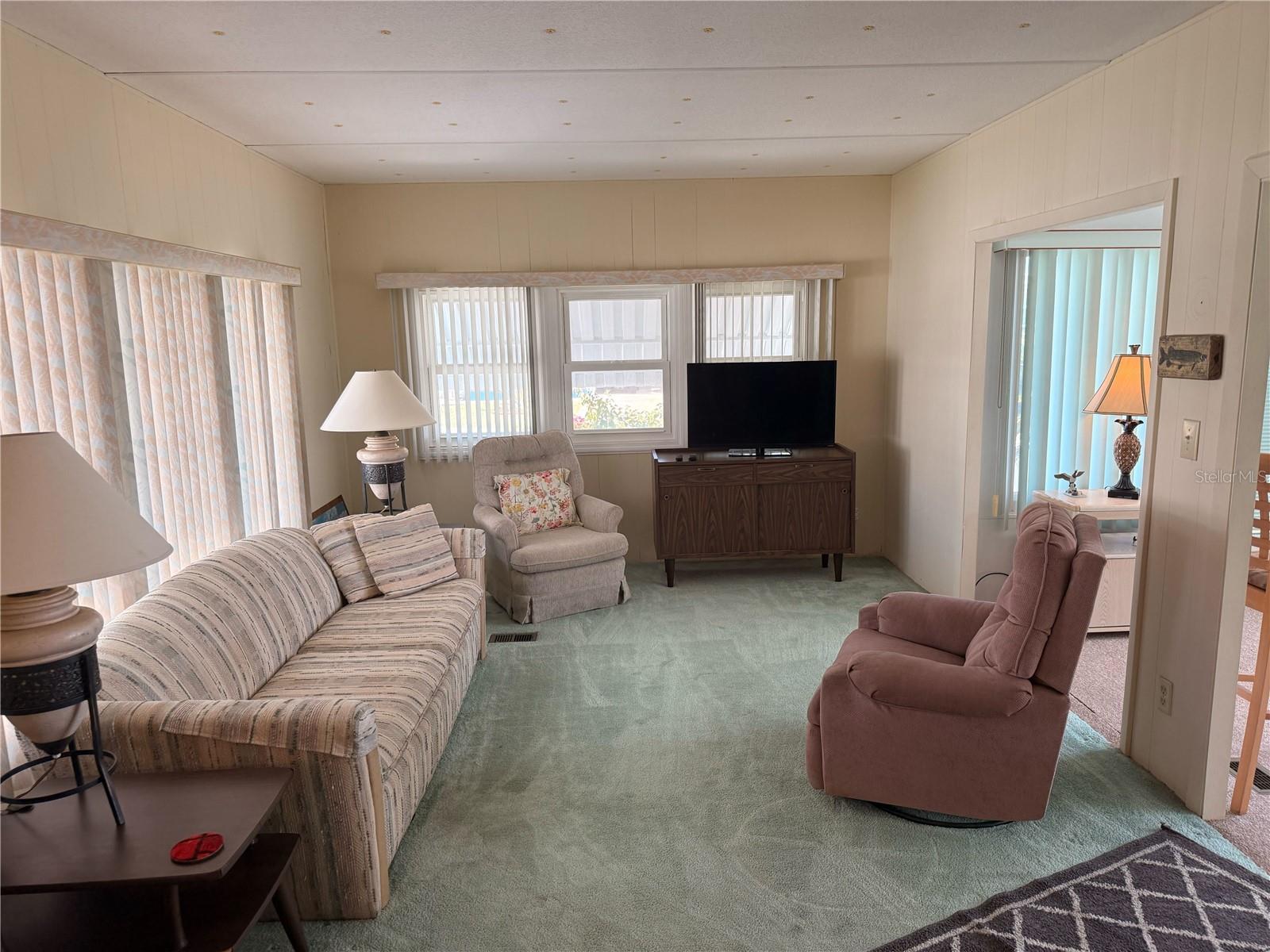 315 Peace Manor, FL
