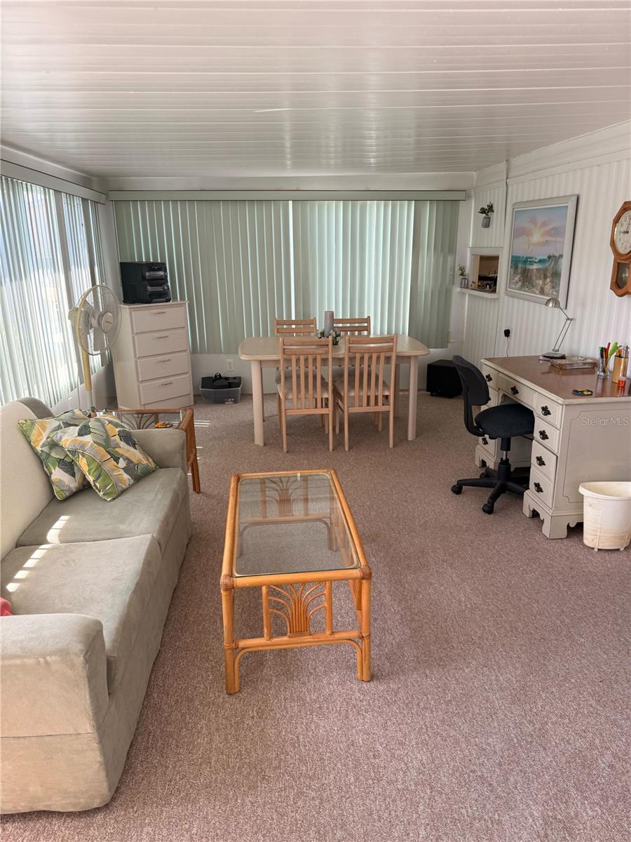 315 Peace Manor, FL