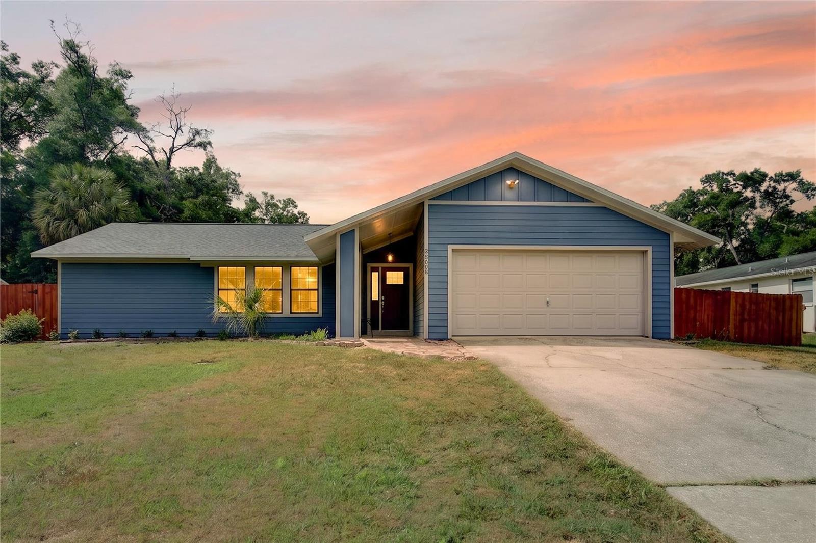 25302 Glen Eagles St, FL