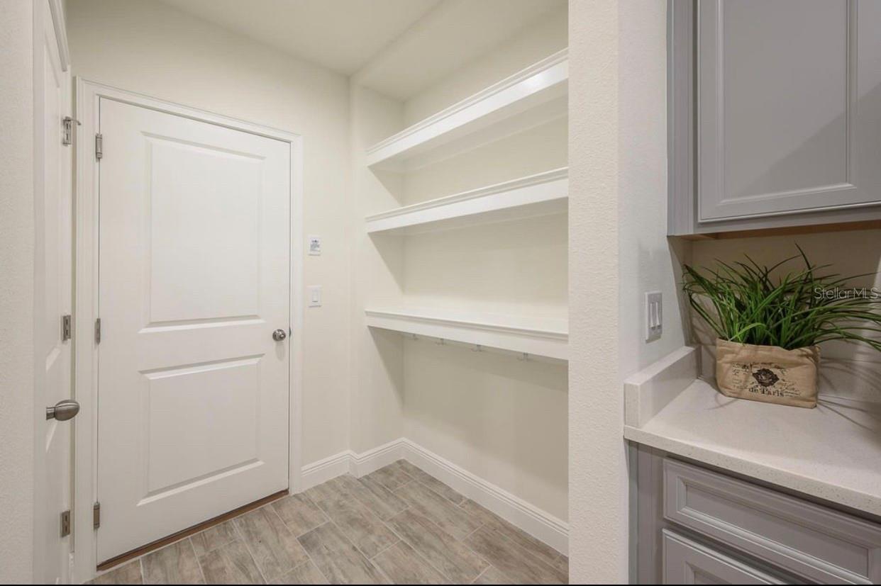10128 Newel Valley Loop, FL