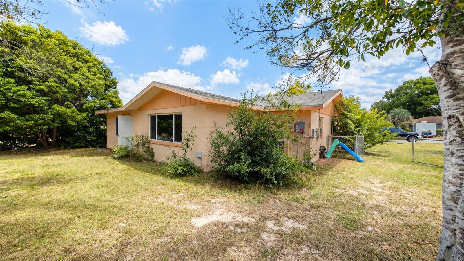 2 Clear Place, FL