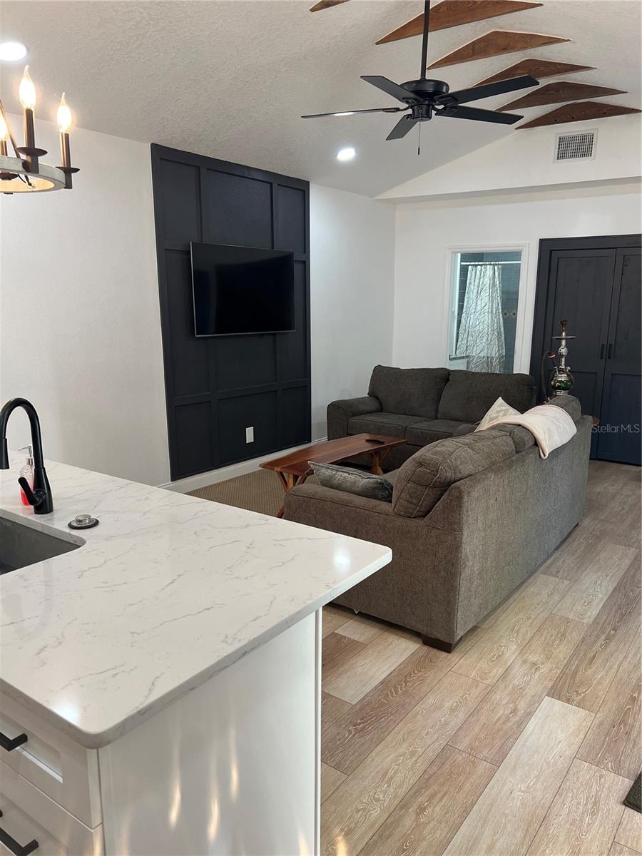 311 Floribraska Avenue, FL