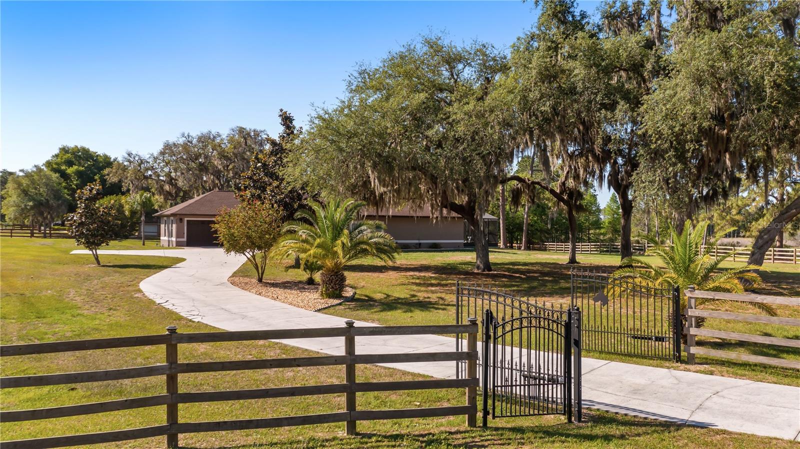21328 Marsh View Court, FL