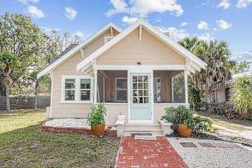 2570 Loma Linda Street, FL
