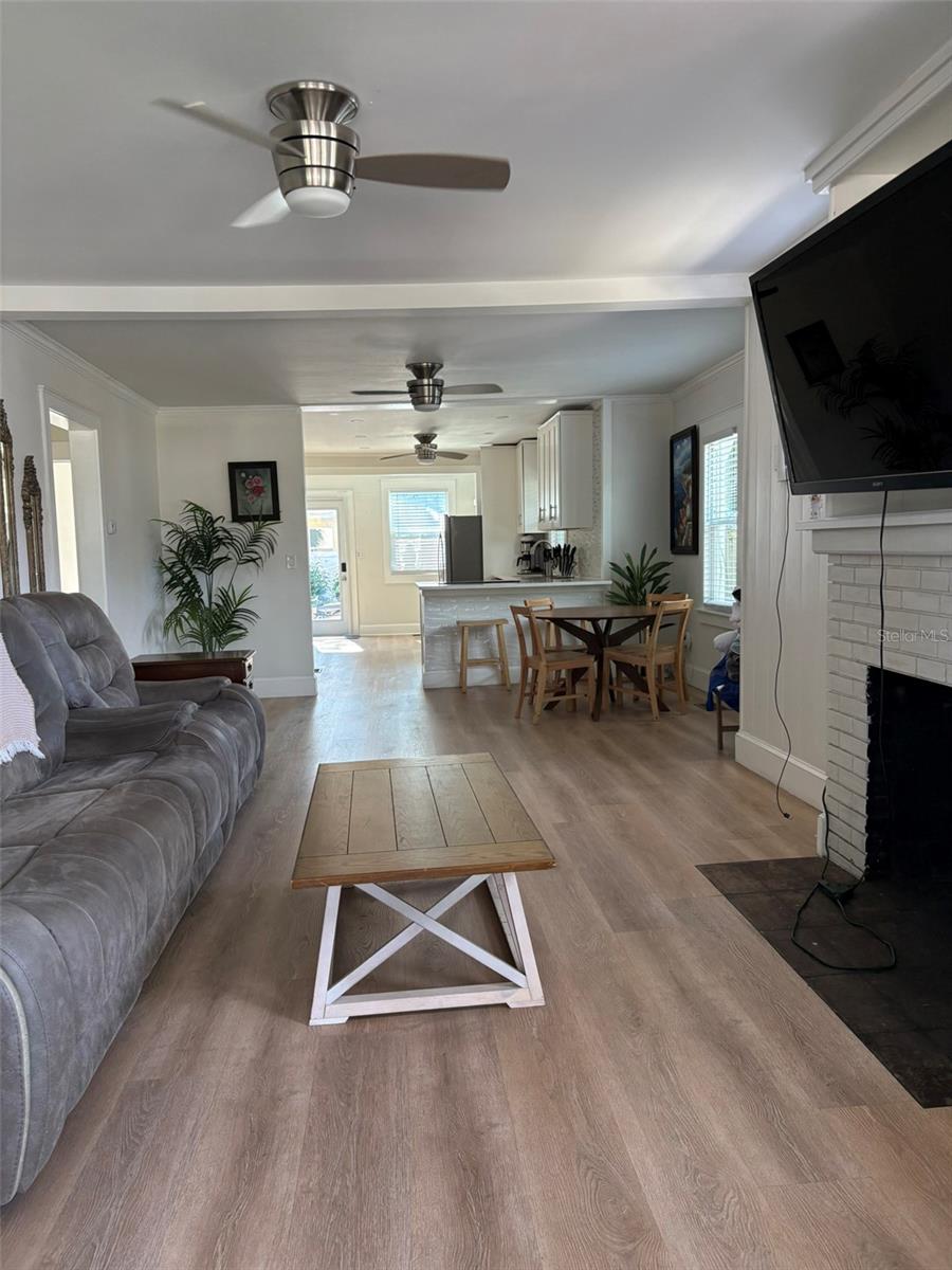 2570 Loma Linda Street, FL