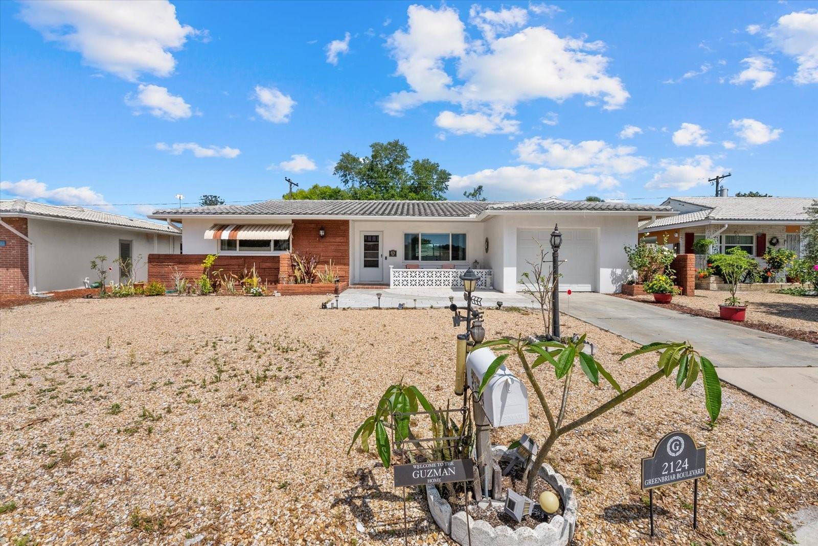 2124 Greenbriar Boulevard, FL