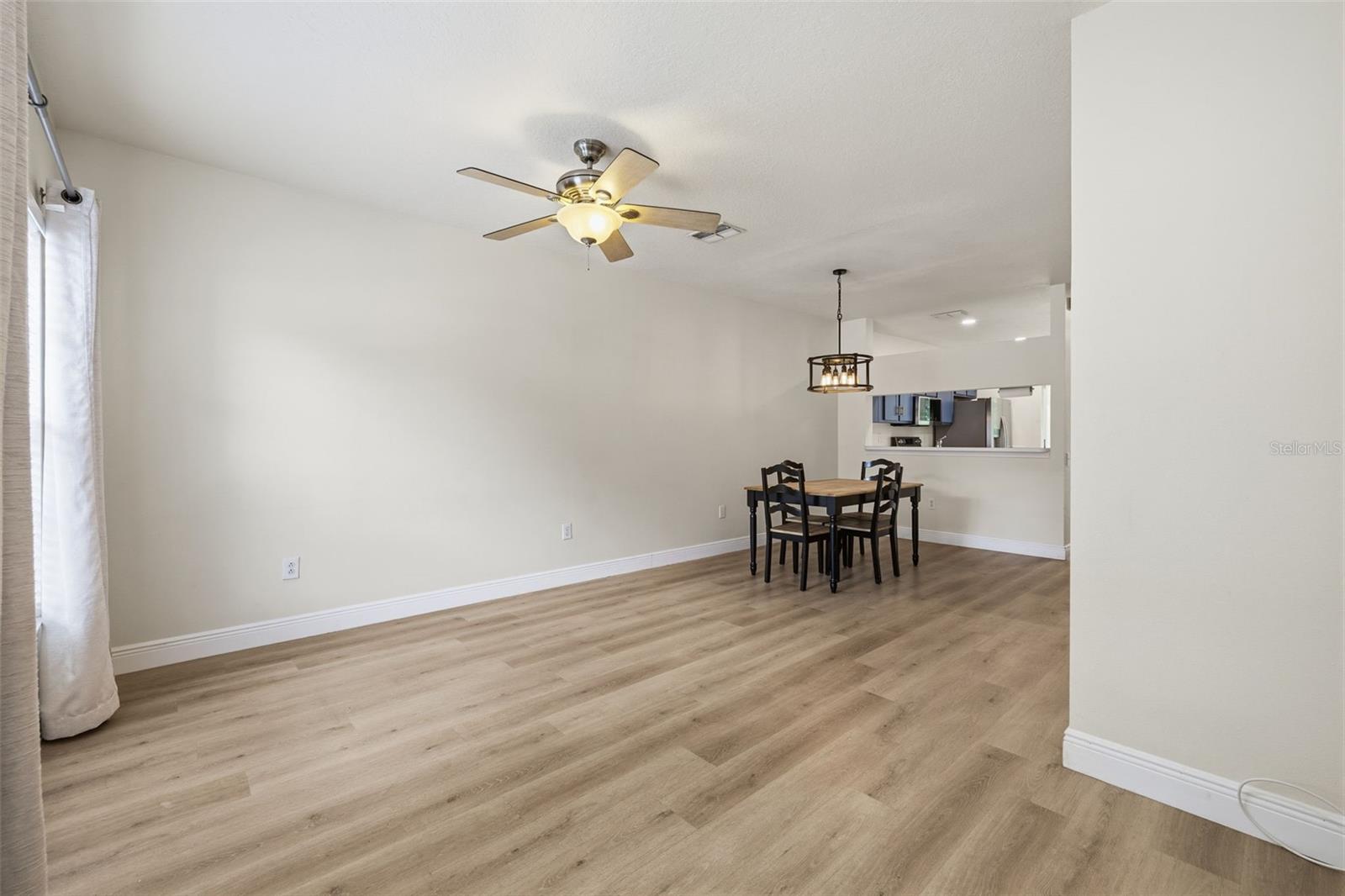 1141 Kennewick Court, FL