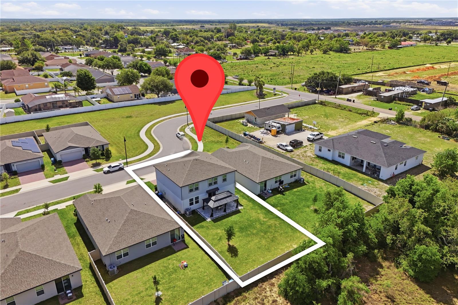 2424 Whitetail, FL