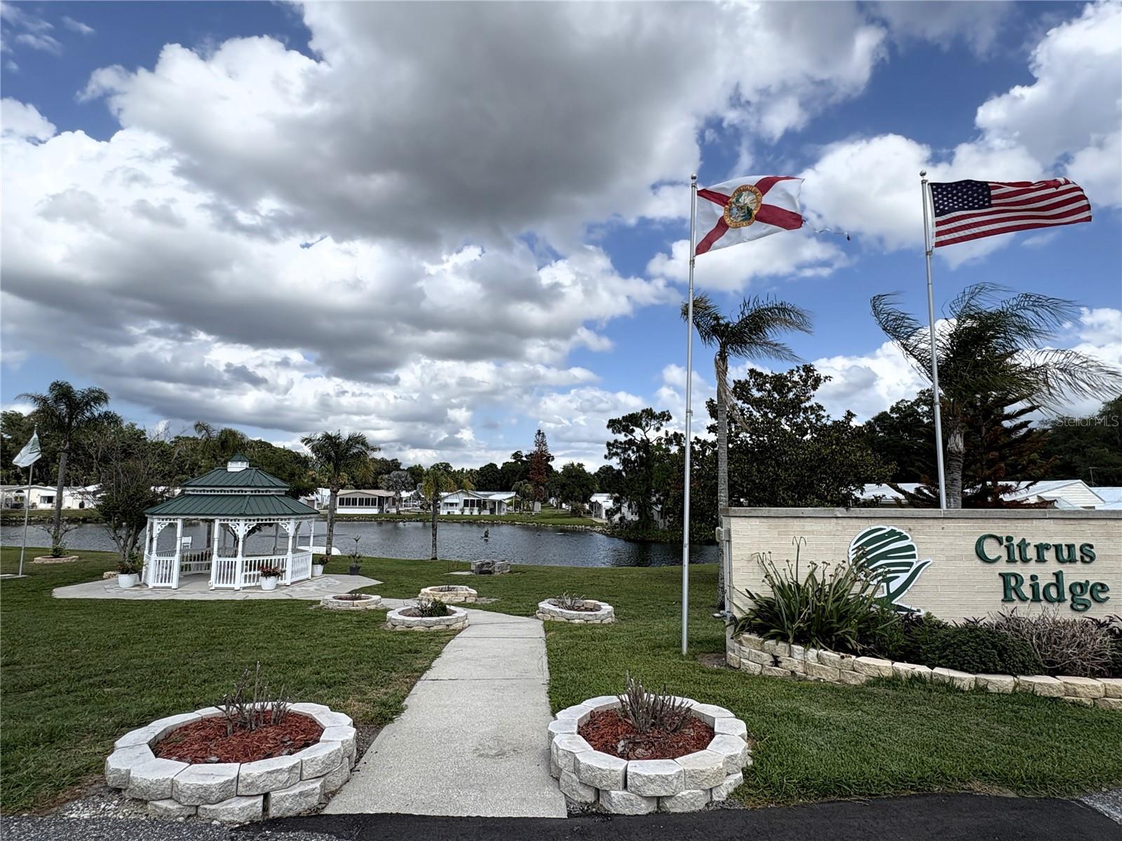 446 Citrus Ridge, FL