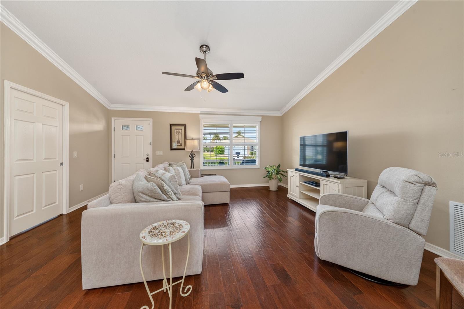 854 Fenwick Loop, FL