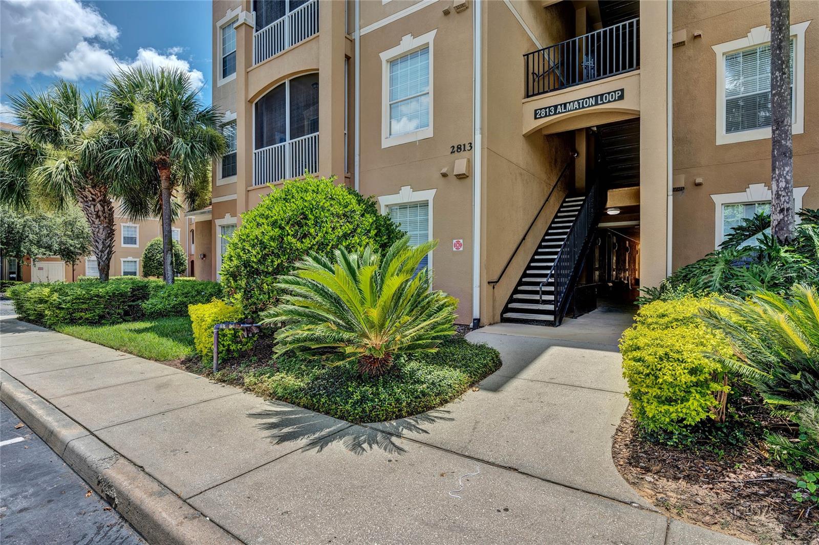 2813 Almaton Loop, FL