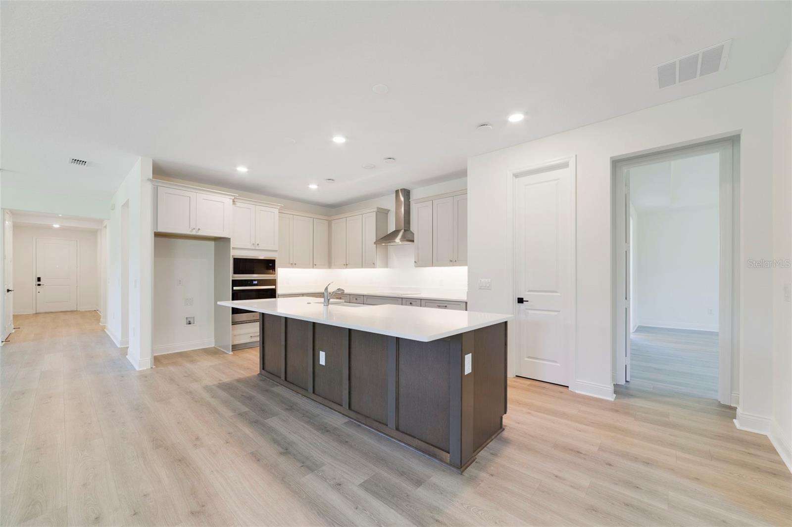 5260 Sparrow Tree Point, FL