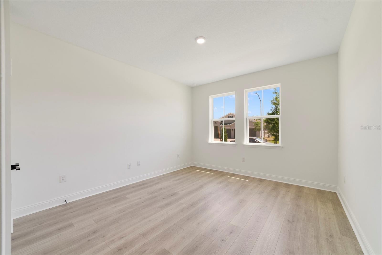 5260 Sparrow Tree Point, FL