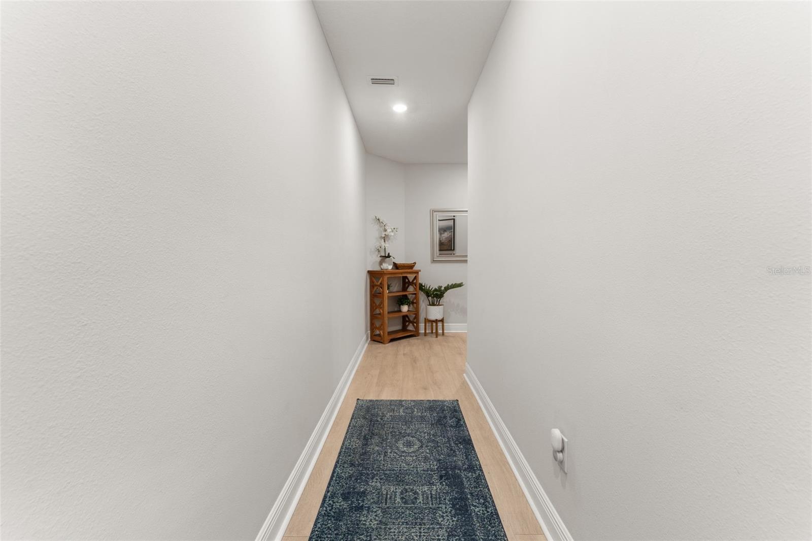 412 Albany Avenue, FL