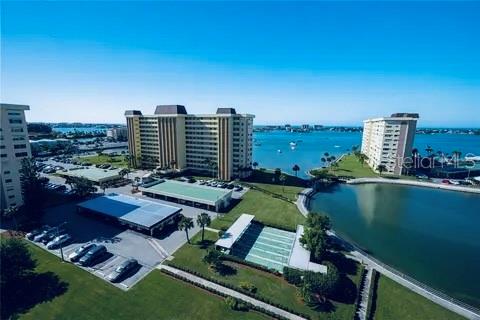 4575 Cove Circle, FL