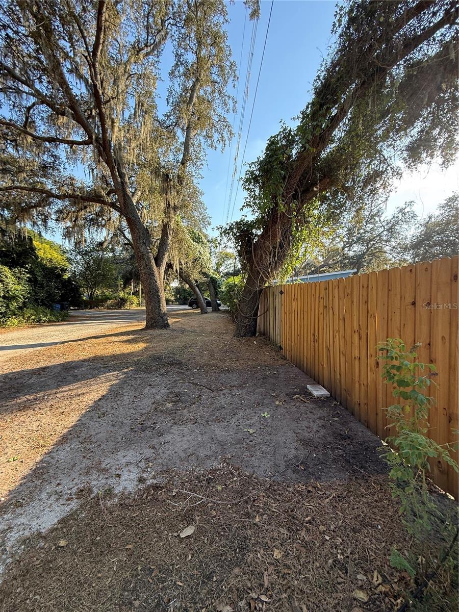 Lakeside Drive, FL