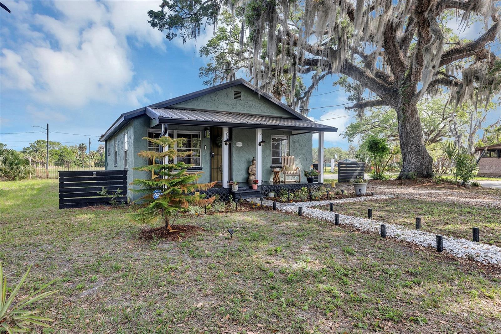 1806 Redding Place, FL