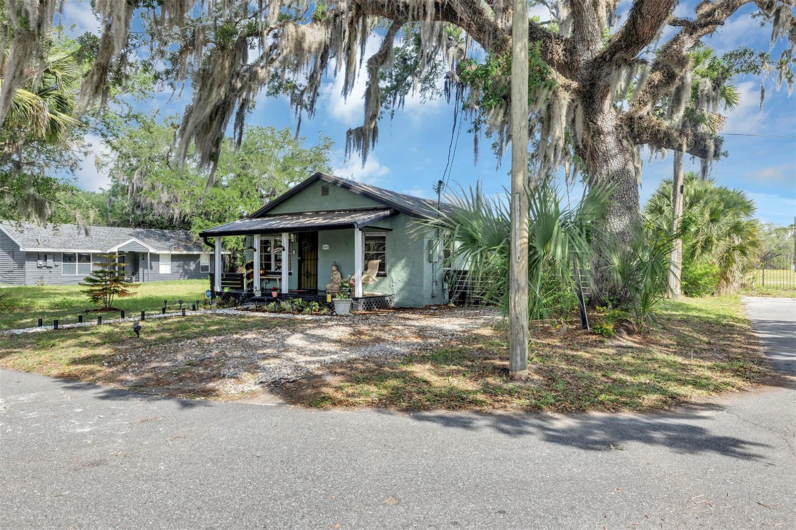 1806 Redding Place, FL