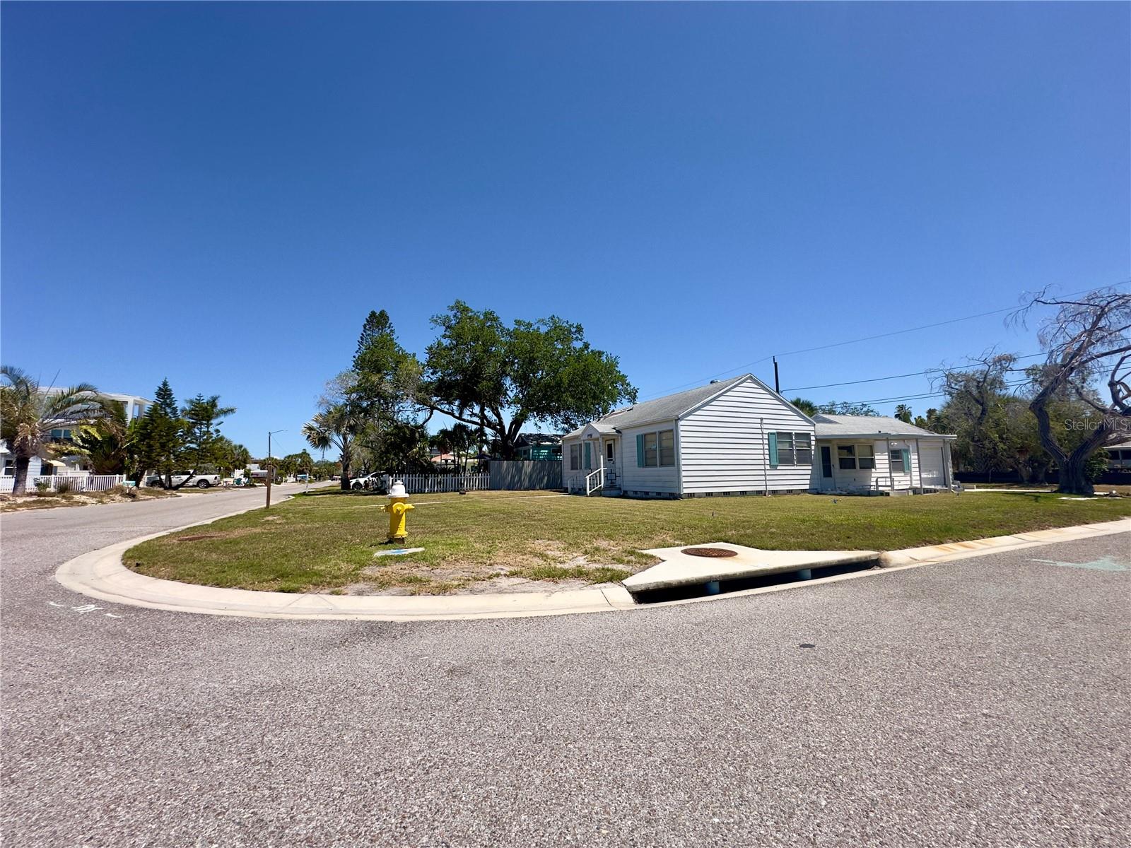 3050 Dupont Street, FL