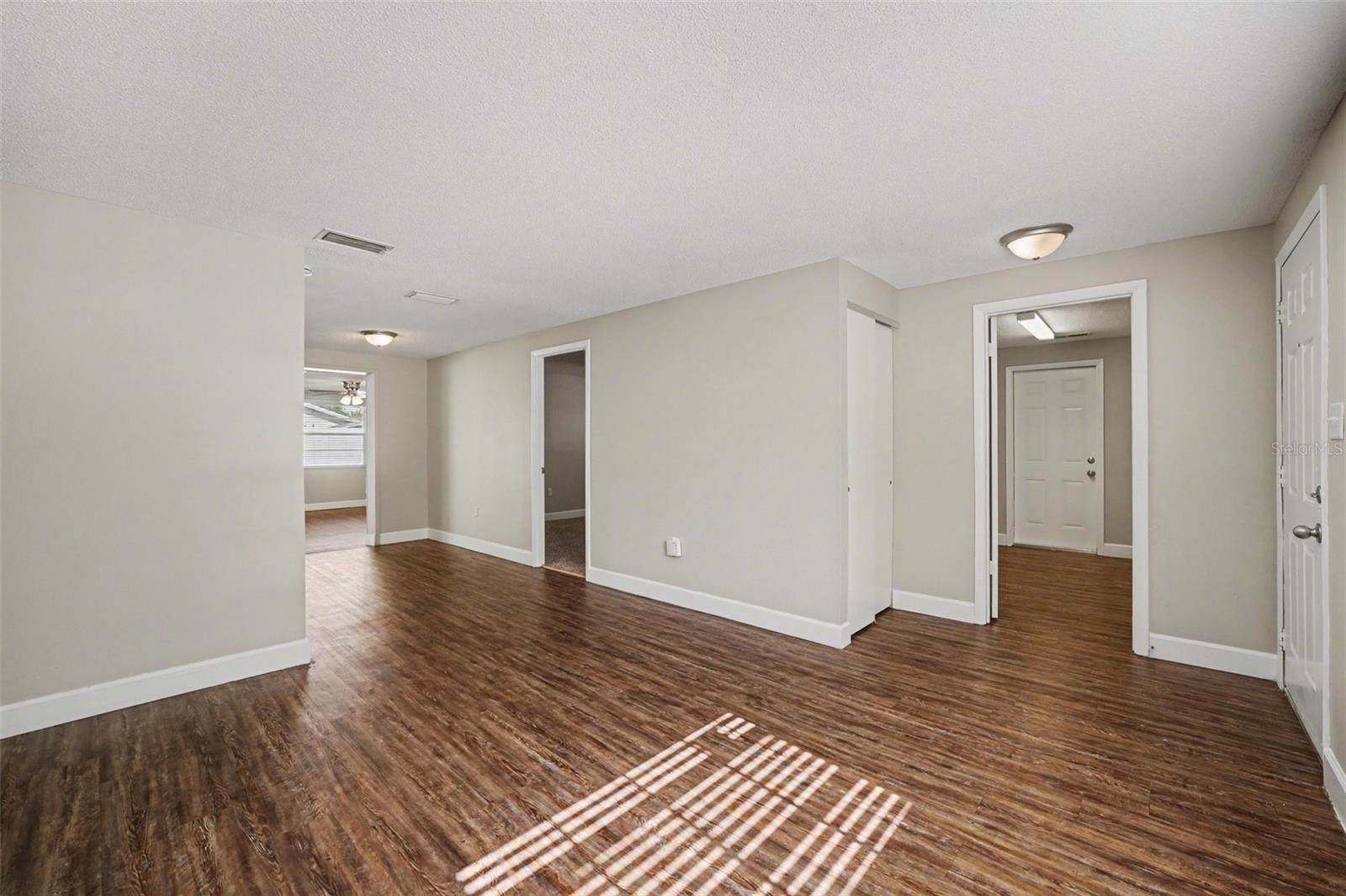 1615 Seneca Avenue, FL