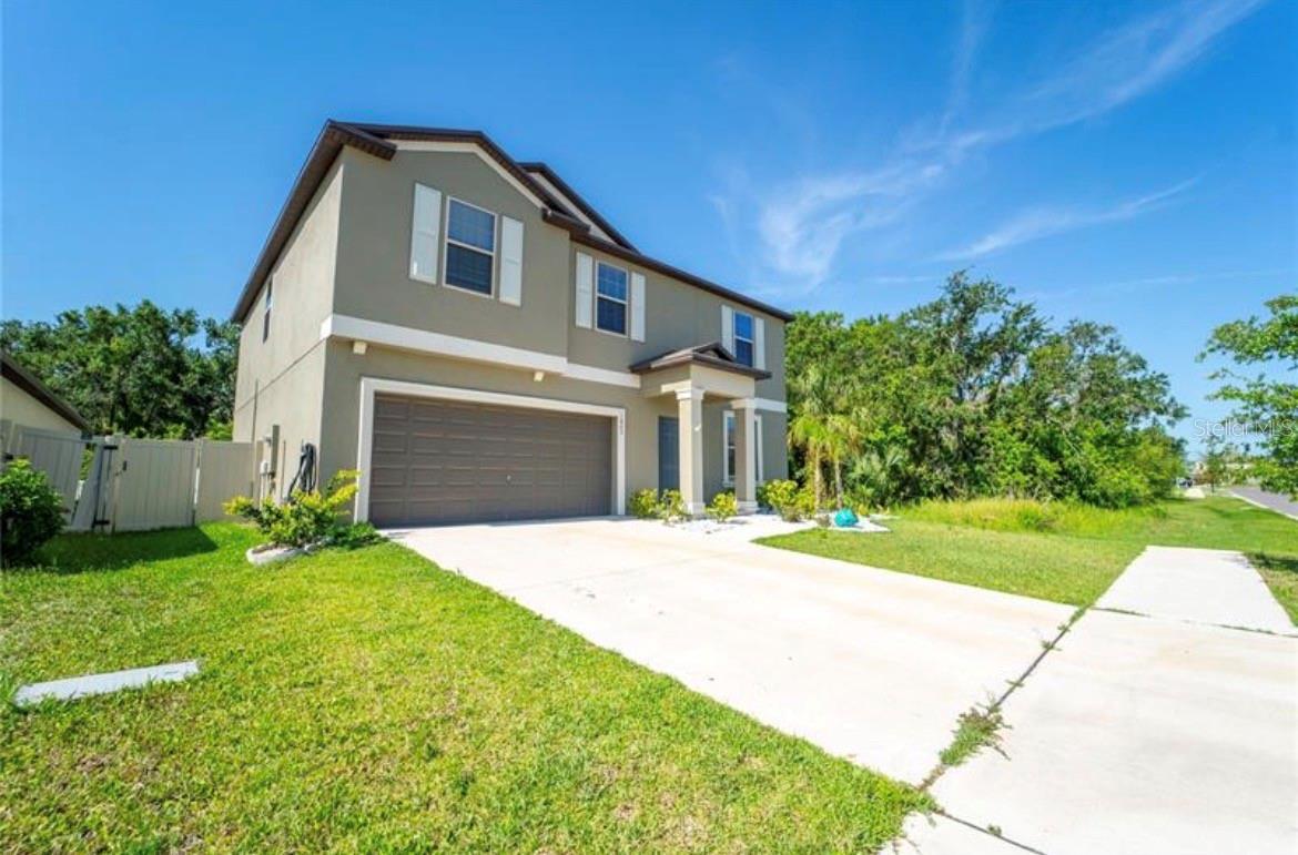 1863 Moon Cactus Court, FL