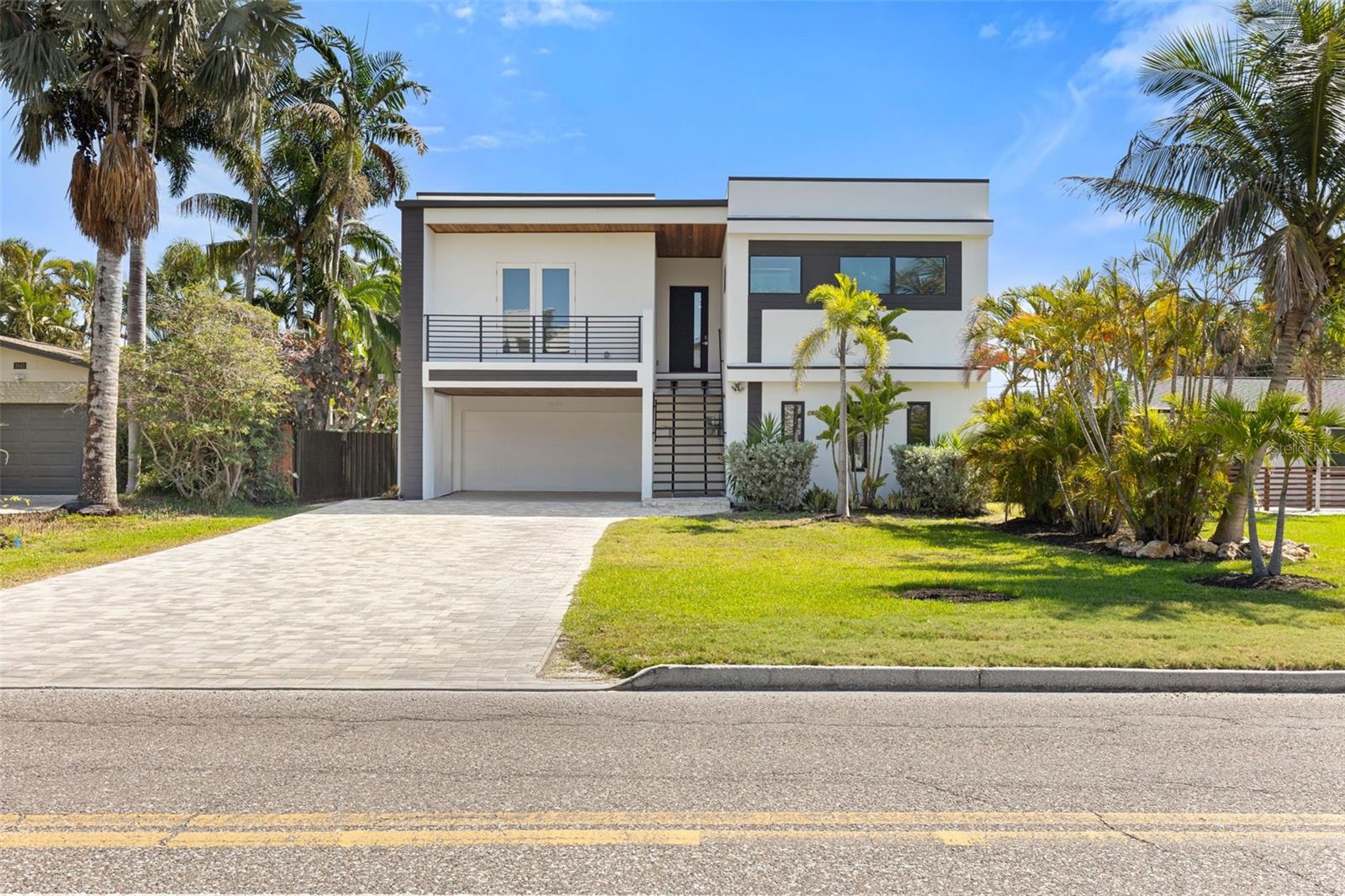 3835 Shore Acres Boulevard, FL