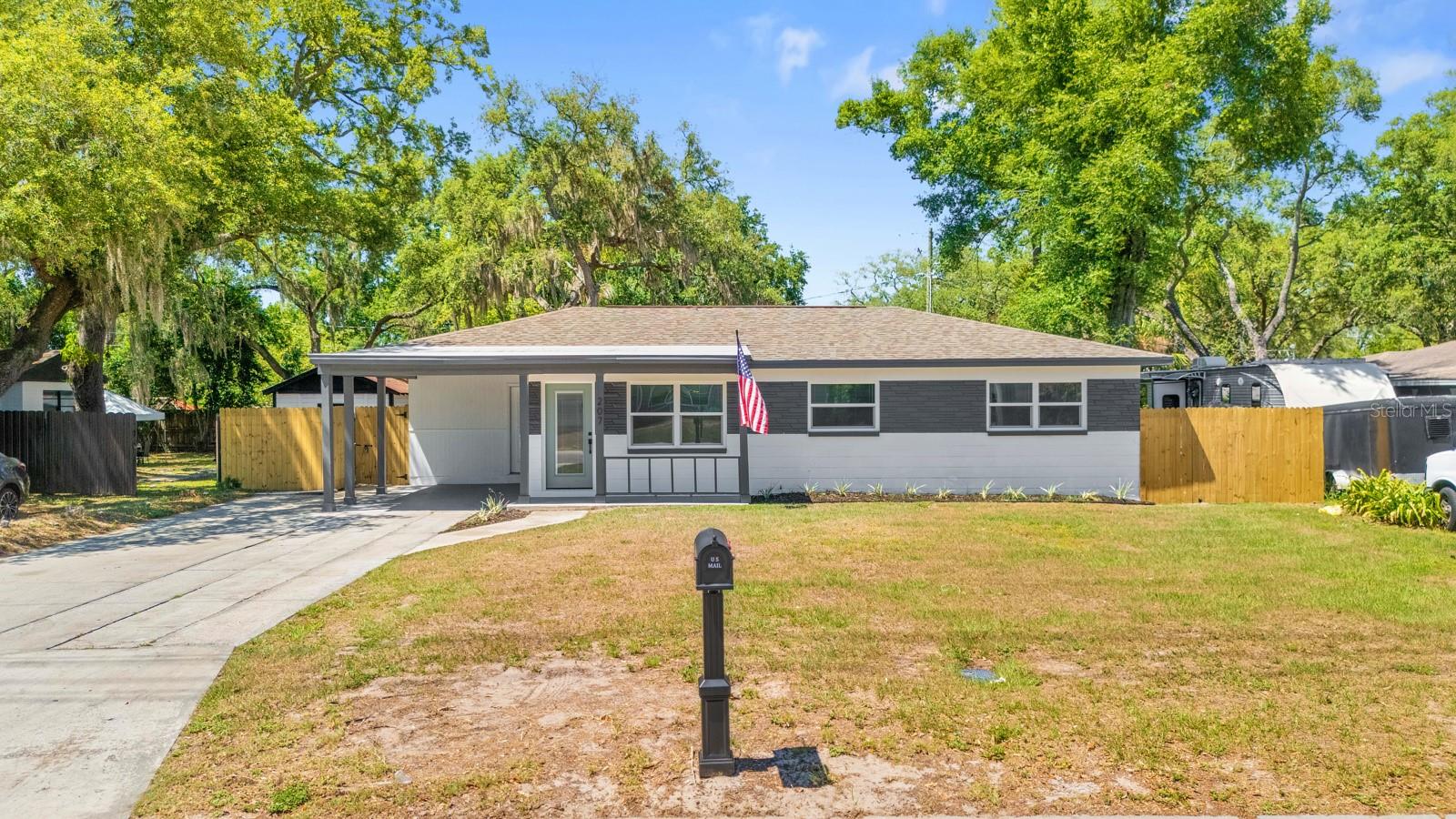 207 Bougainvillea Avenue, FL