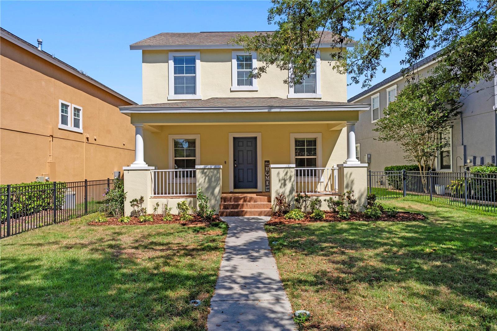 16018 Loneoak View Drive, FL