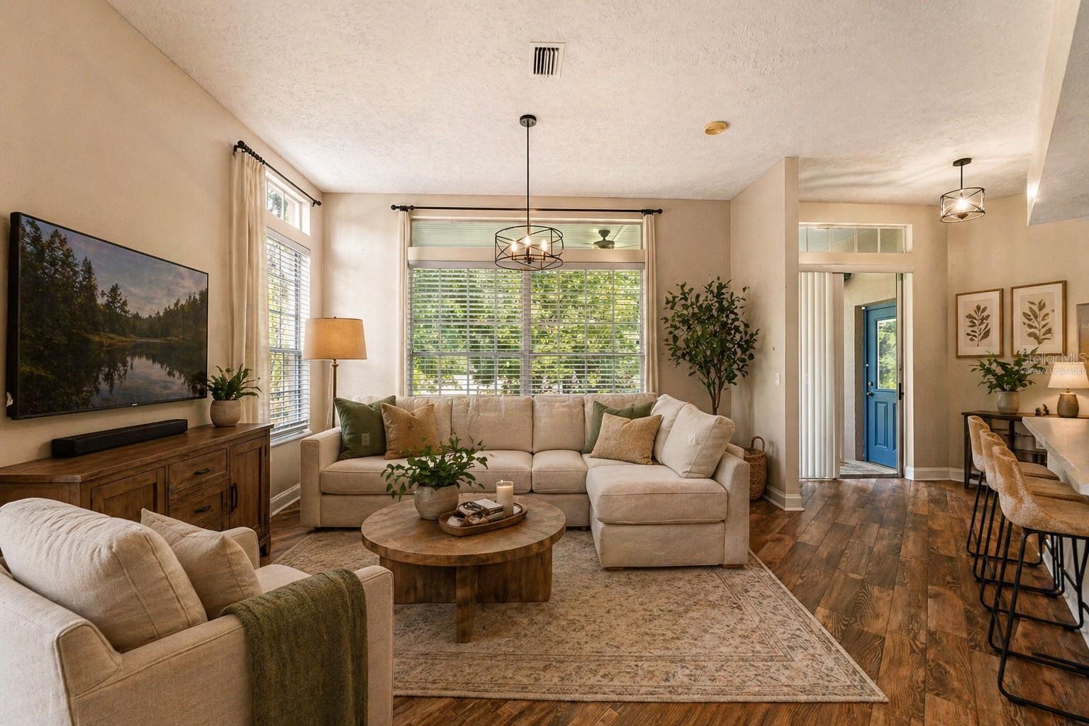 10311 Pineneedles Drive, FL
