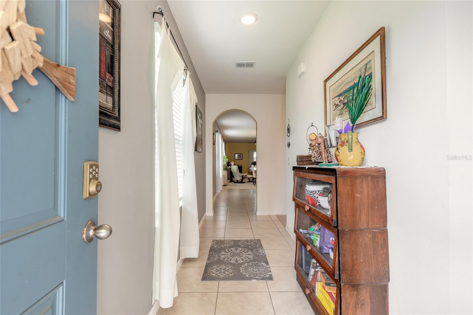 554 Armoyan Way, FL