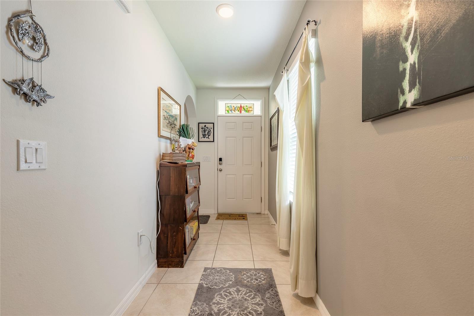 554 Armoyan Way, FL