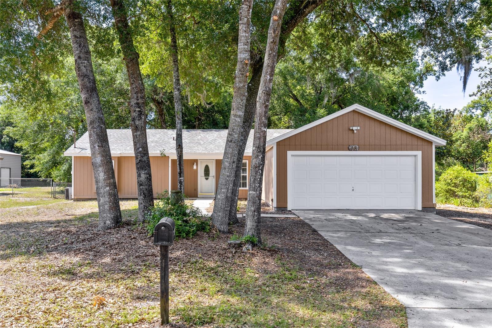 45 Lake Drive, FL