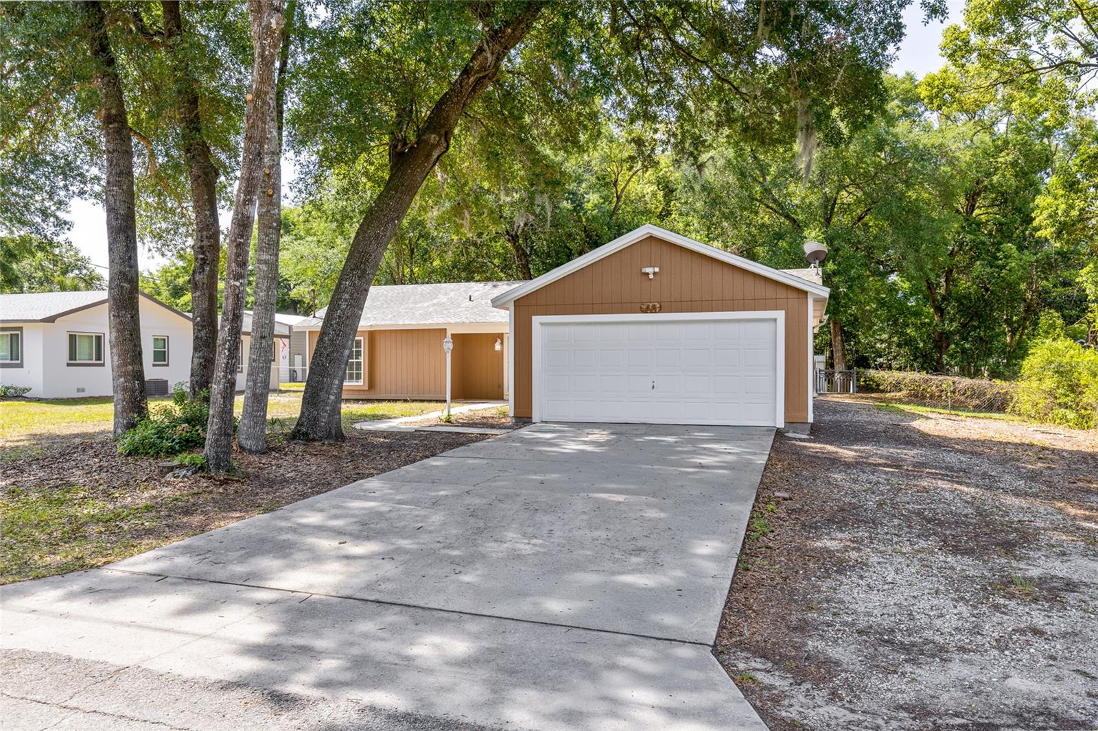 45 Lake Drive, FL