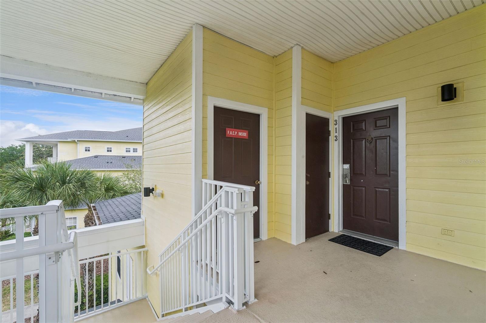 313 Lucaya Loop, FL