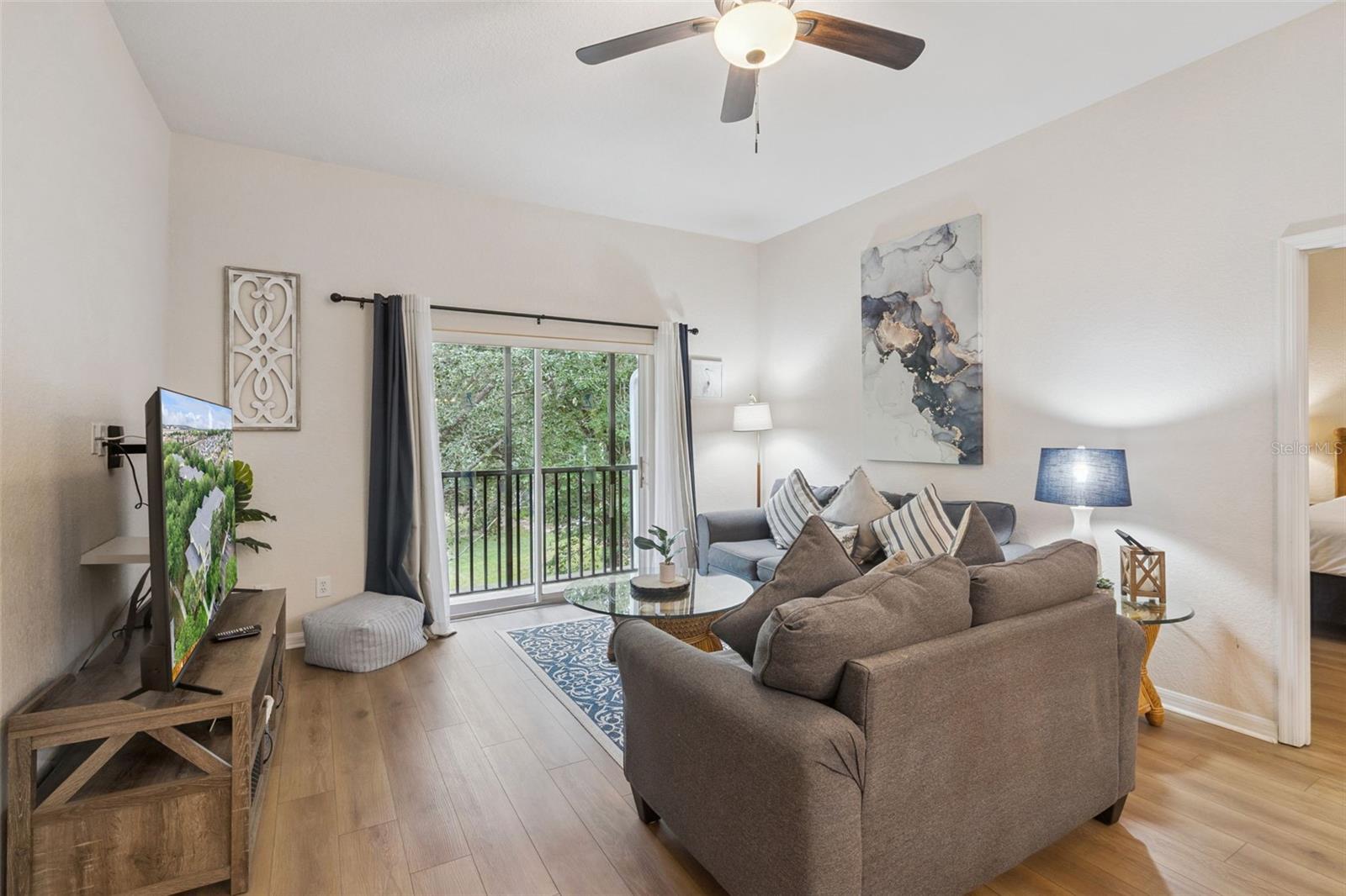 313 Lucaya Loop, FL