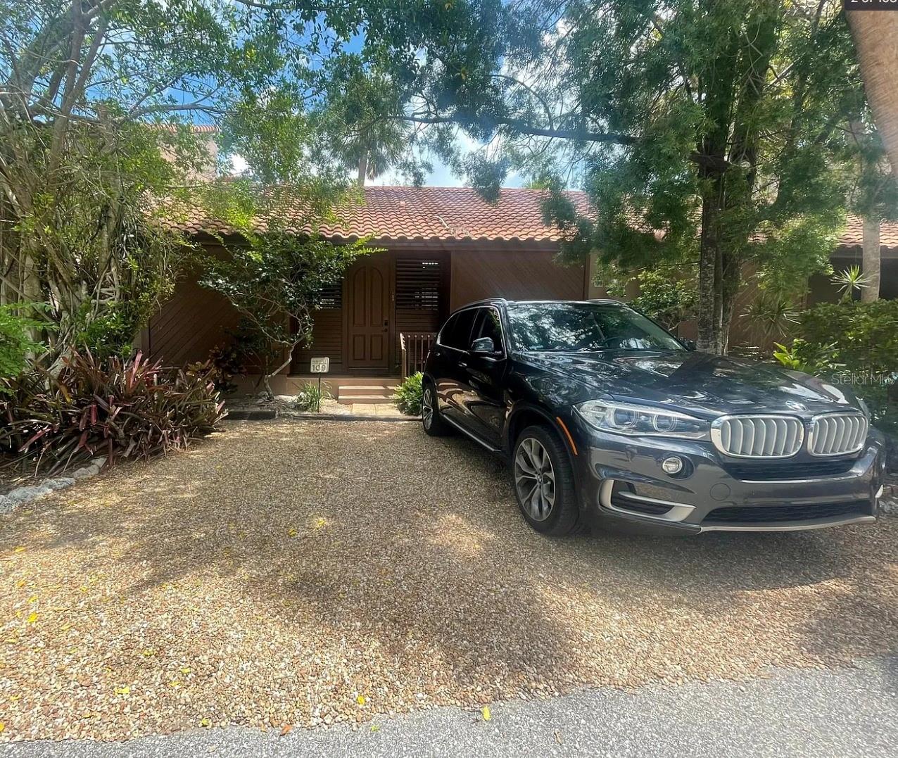 SARASOTA, FL