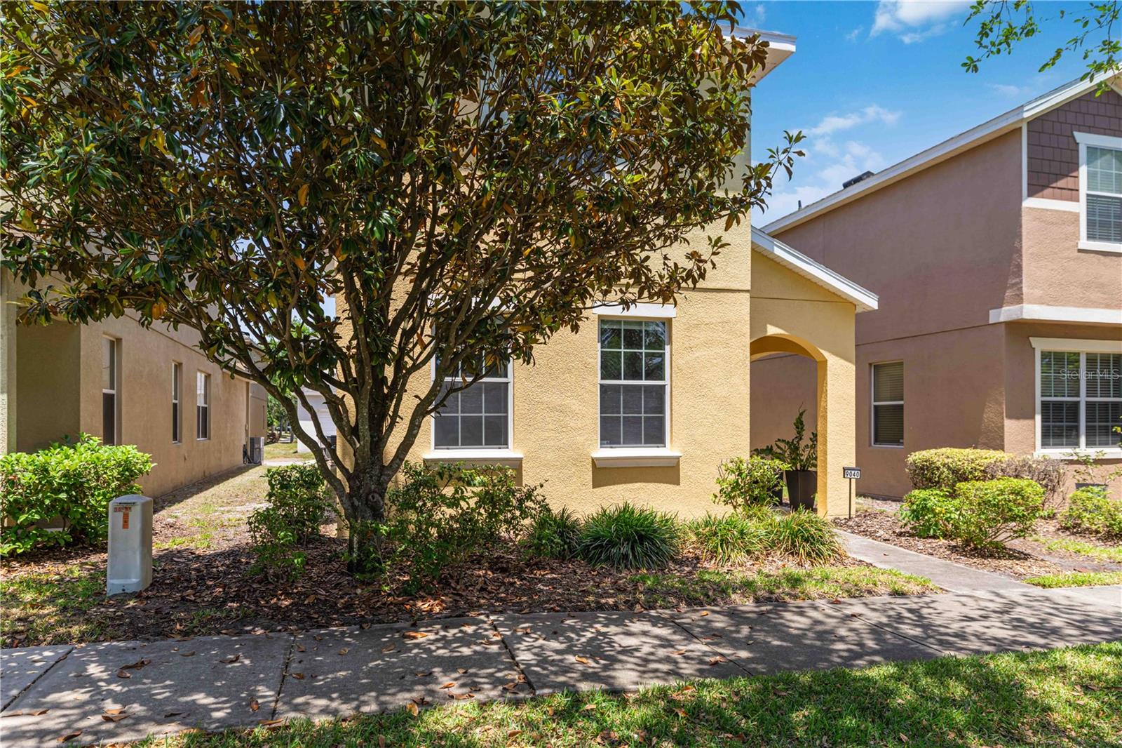 9040 Aspen Hollow Place, FL