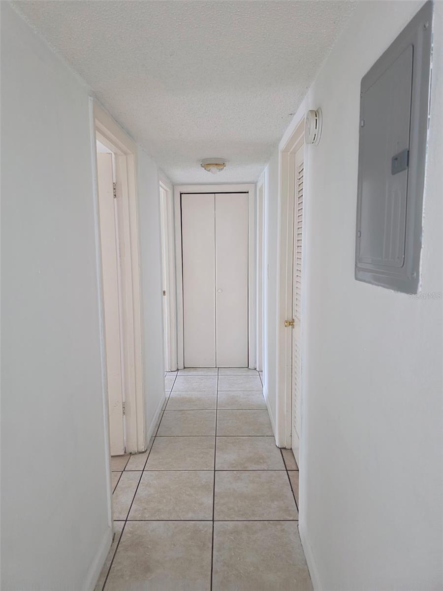 921 Oak Ridge Road, FL