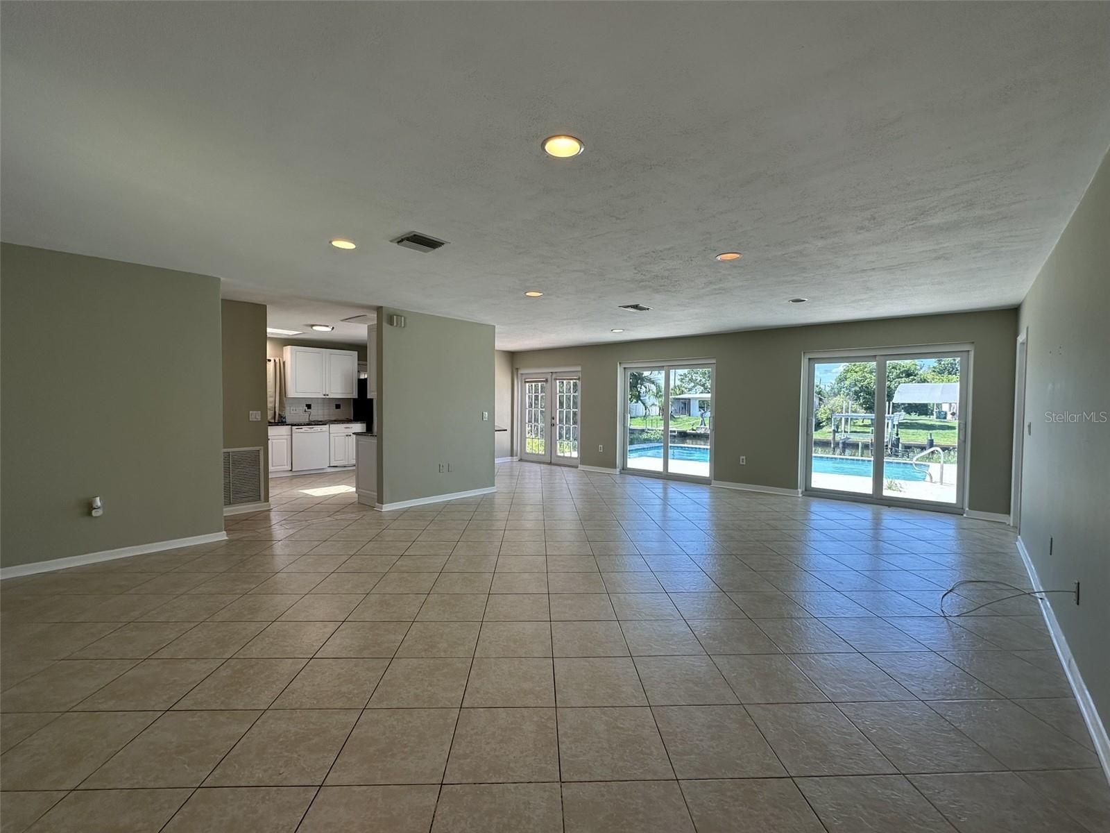 835 Conreid Drive, FL