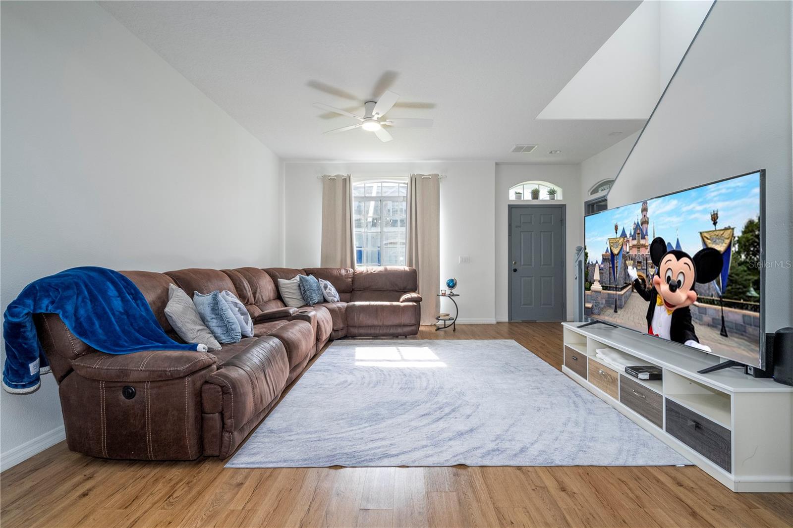 1886 Island Walk Drive, FL