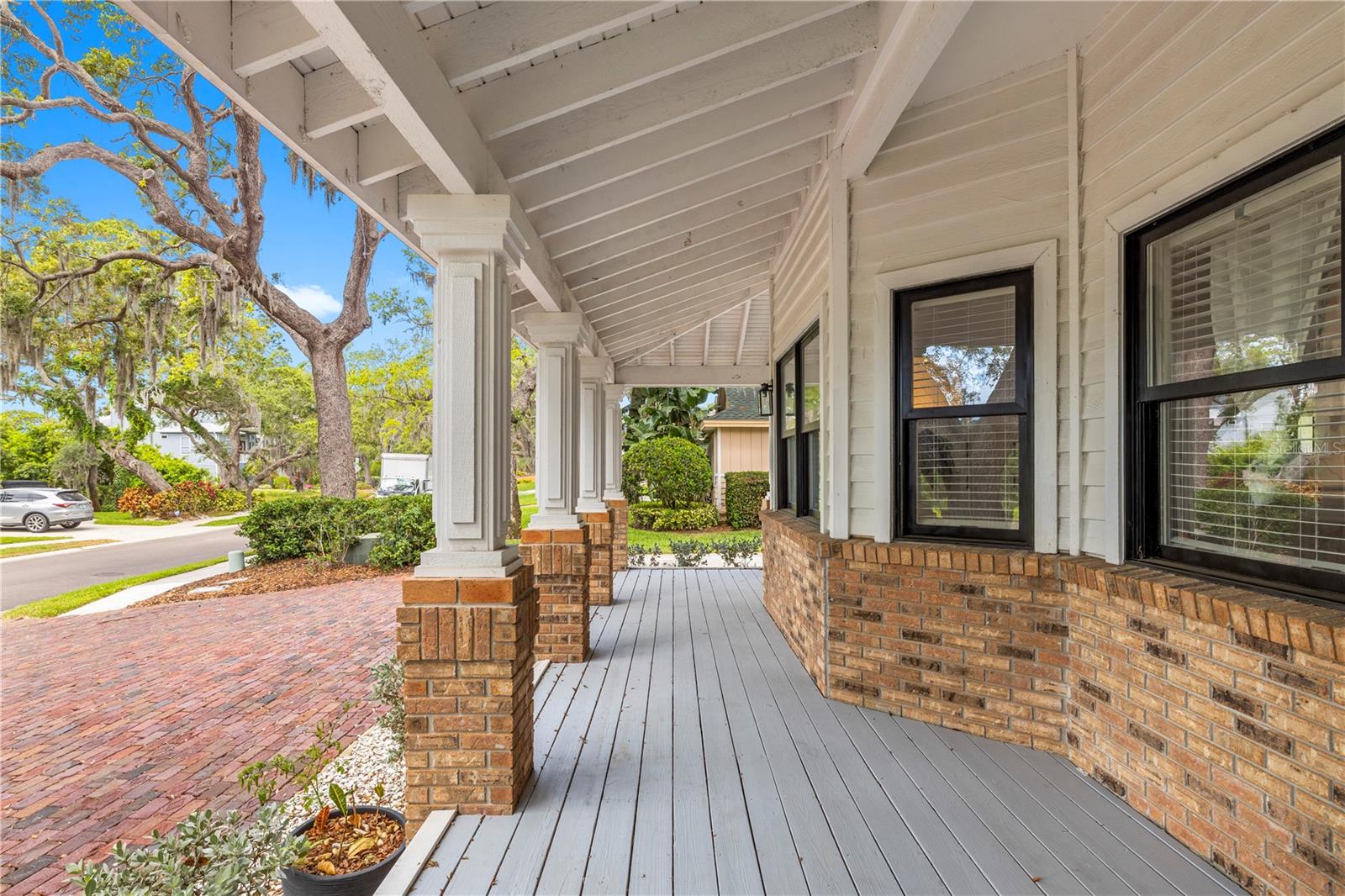 335 Sanctuary Drive, FL