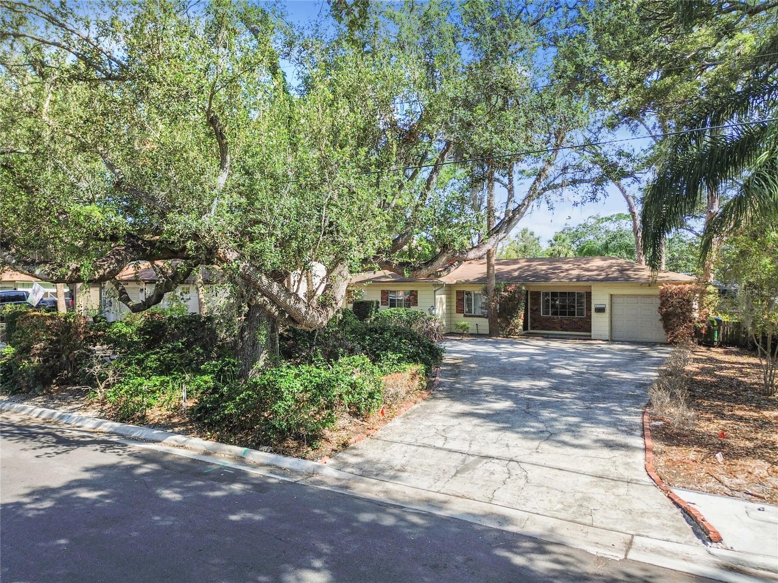 4711 Vasconia Street, FL